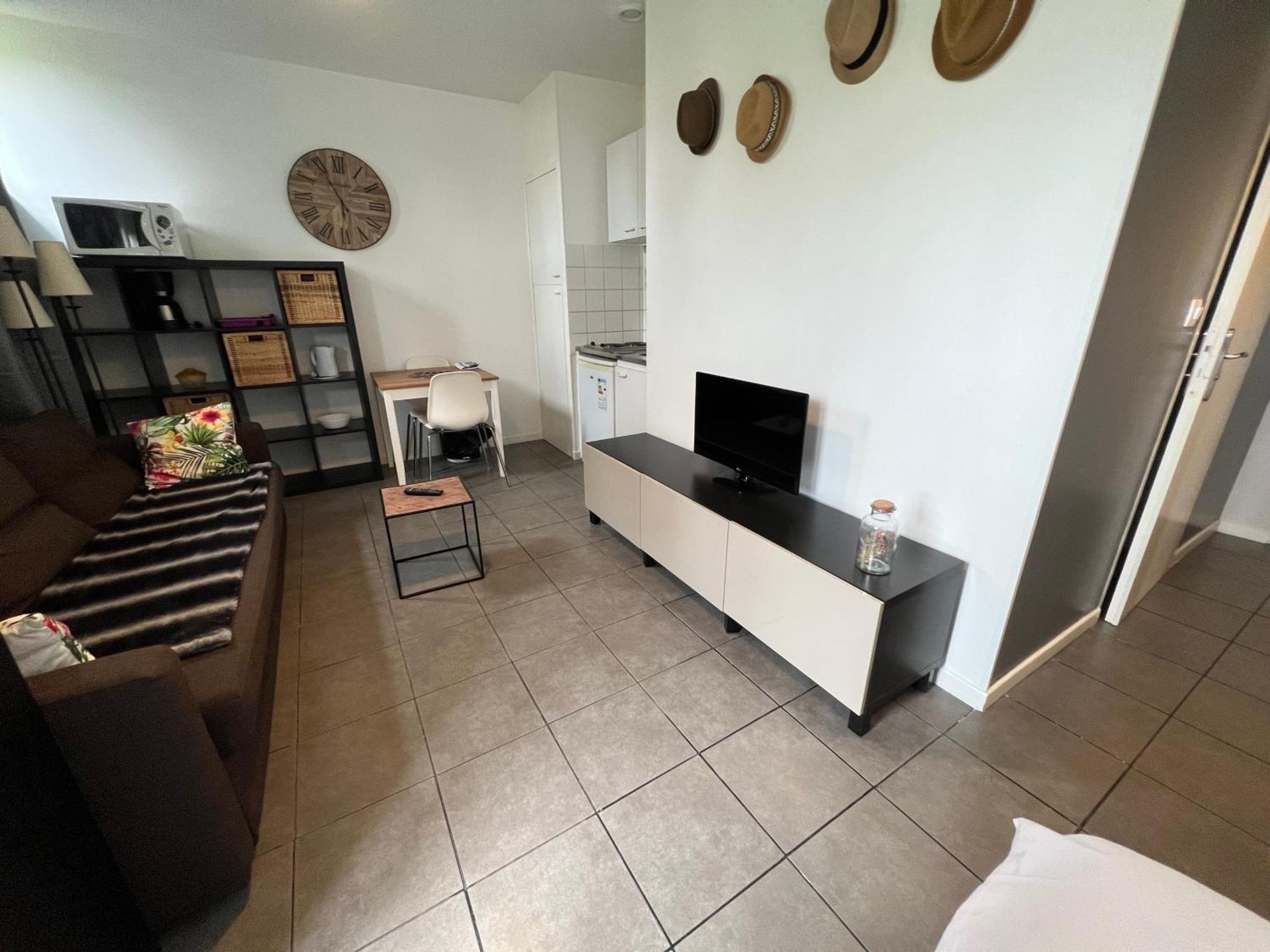 Апартаменти La Paille Metz Luxembourg Parking Un-Sejour-A-Part Екстер'єр фото